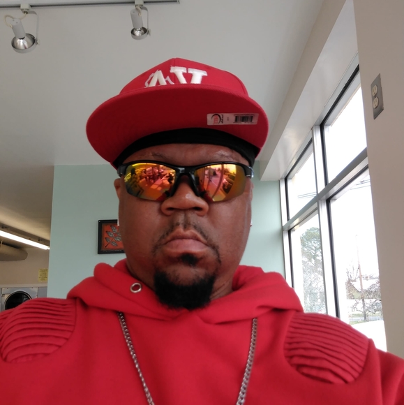 Meet your Posher, Samuel - Picture 1 of 1